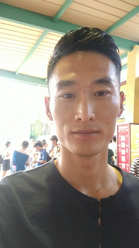 难得糊涂的第一张照片--宜宾相亲服务中心