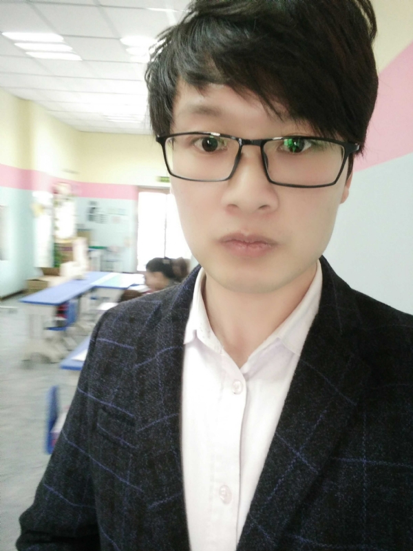 峰的呢喃的第一张照片--宜宾相亲服务中心