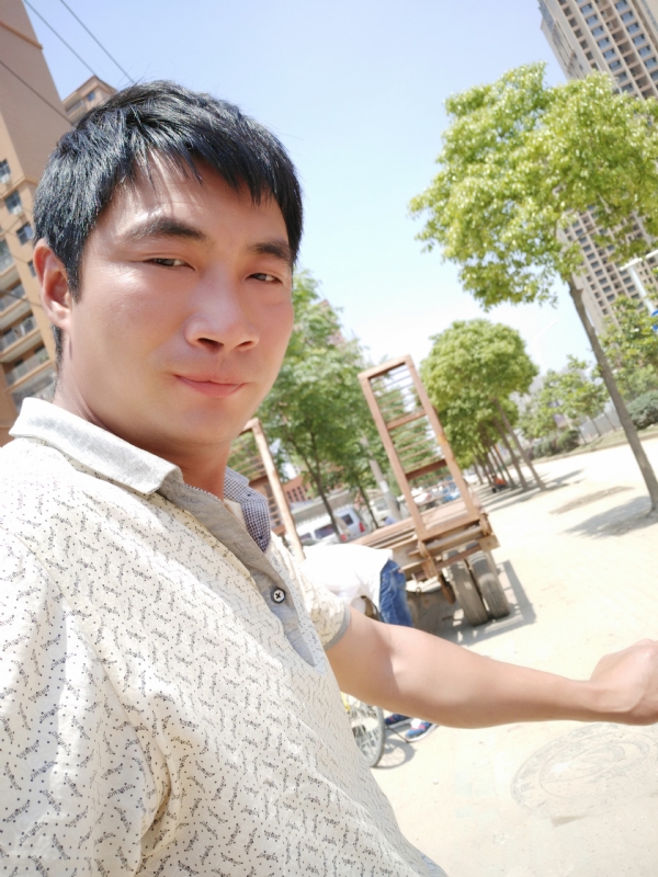 勇哥的第一张照片--宜宾相亲服务中心