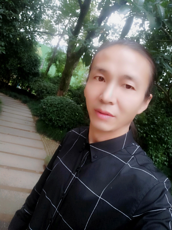 北方的狼的第一张照片--宜宾相亲服务中心