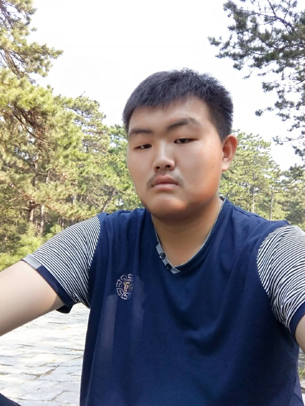 单身小伙的第一张照片--宜宾相亲服务中心