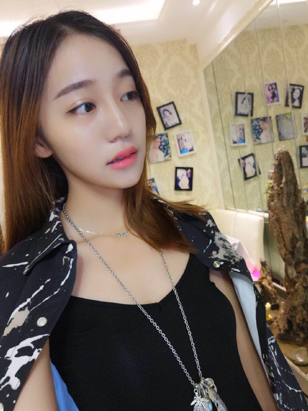 凉兮的第一张照片--宜宾相亲服务中心
