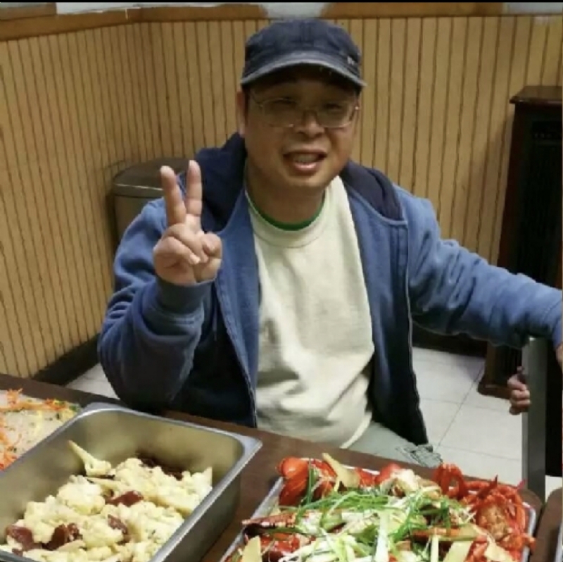 wally的第一张照片--宜宾相亲服务中心