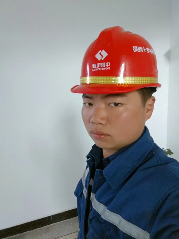 小公牛的第一张照片--宜宾相亲服务中心