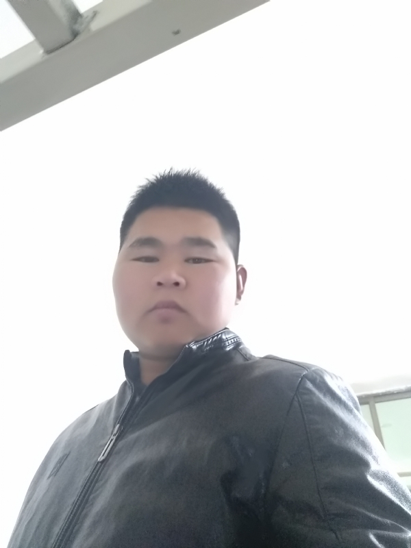 小哥的第一张照片--宜宾相亲服务中心