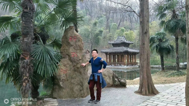 烦事用点心的第一张照片--宜宾相亲服务中心