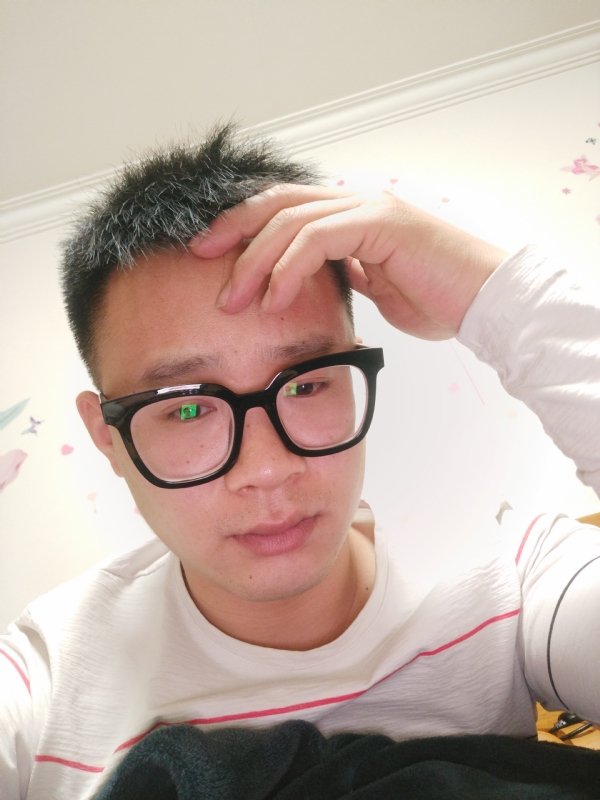 华灯初上的夜晚的第一张照片--宜宾相亲服务中心