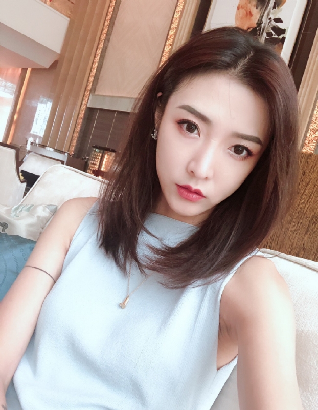 嘉嘉的第一张照片--宜宾相亲服务中心