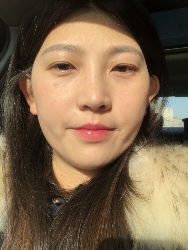 轻闭双眼的第一张照片--宜宾相亲服务中心