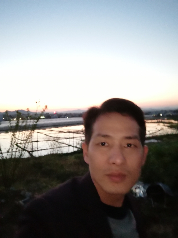 不忘初心的第一张照片--宜宾相亲服务中心