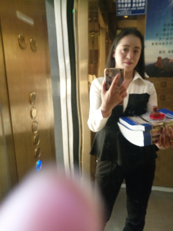 铿锵玫瑰的第一张照片--宜宾相亲服务中心