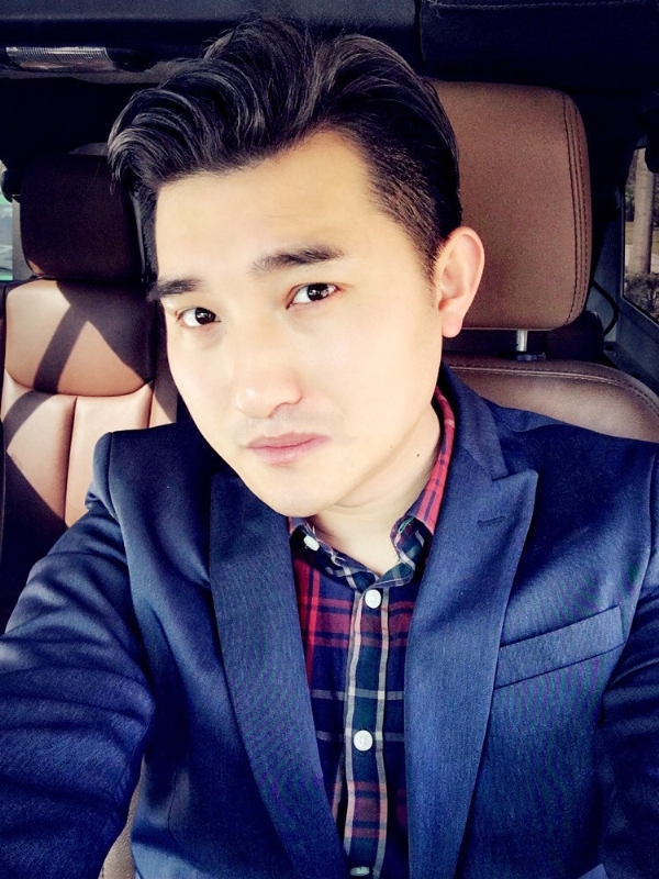 奋斗的第三张照片--宜宾相亲服务中心