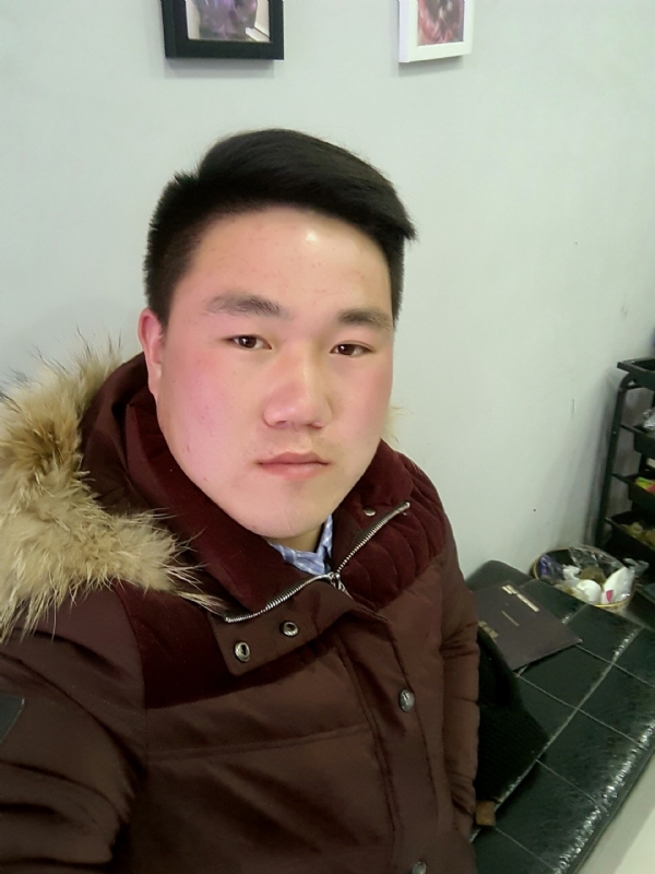 小飞的第一张照片--宜宾相亲服务中心