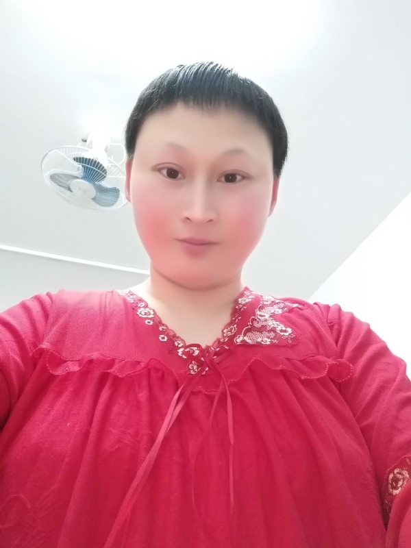 彩虹姐姐永不言弃的第一张照片--宜宾相亲服务中心