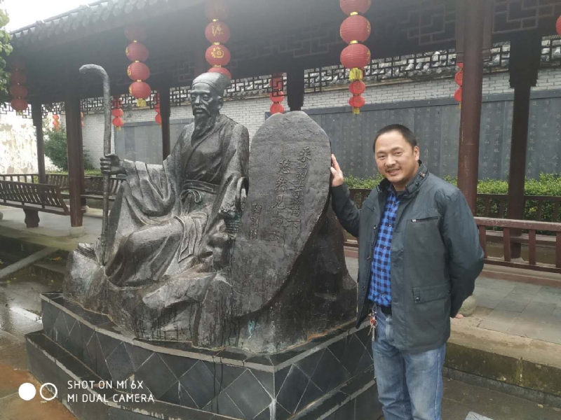 王鑫的第一张照片--宜宾相亲服务中心