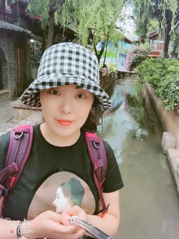 乐妞的第三张照片--宜宾相亲服务中心