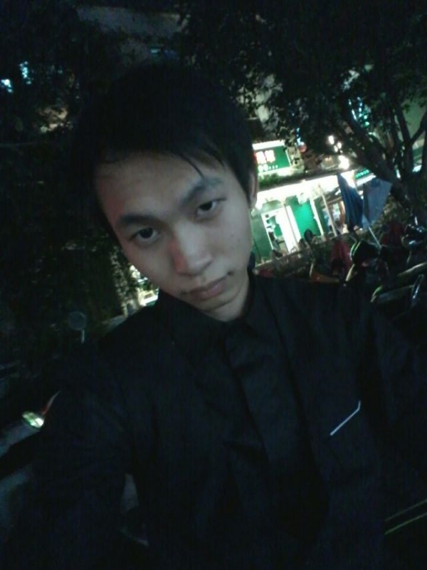 瞬间回眸的第一张照片--宜宾相亲服务中心