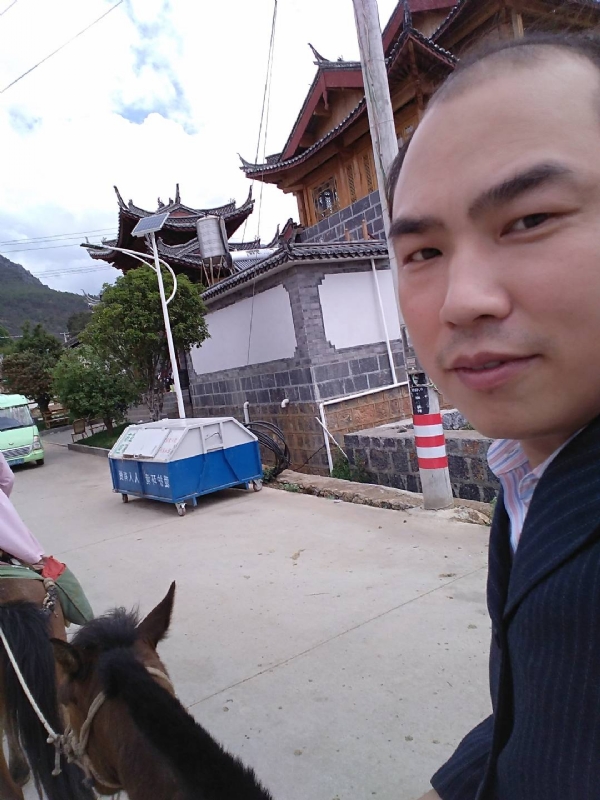 当代军人的第一张照片--宜宾相亲服务中心