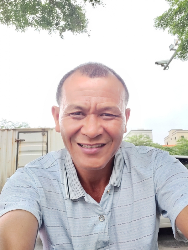 大老的第一张照片--宜宾相亲服务中心