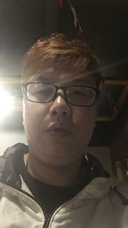 深情久伴更长情的第一张照片--宜宾相亲服务中心
