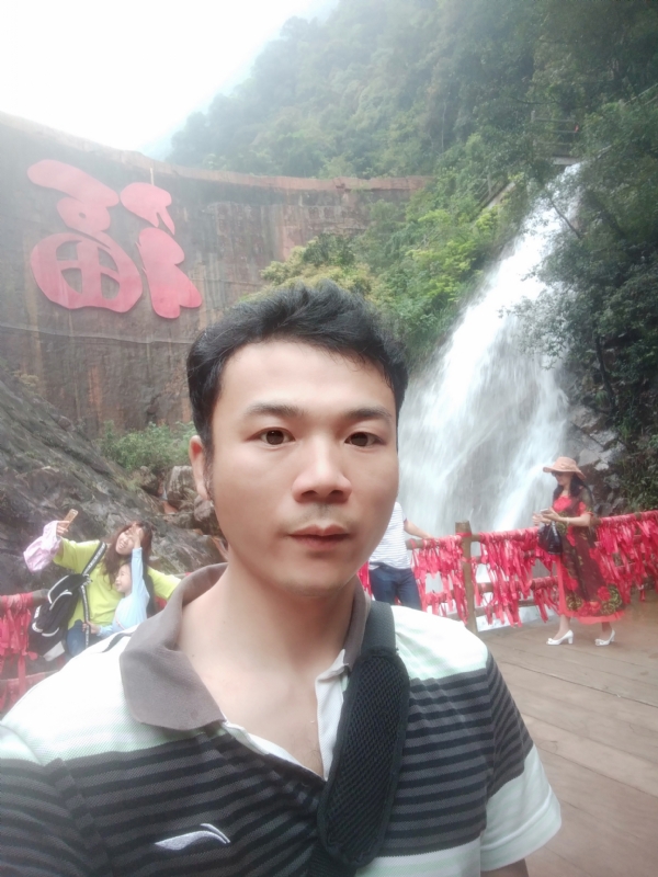 珊珊您是珊无无无妻的第一张照片--宜宾相亲服务中心