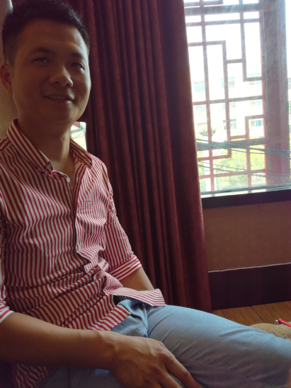 一号车手的第一张照片--宜宾相亲服务中心