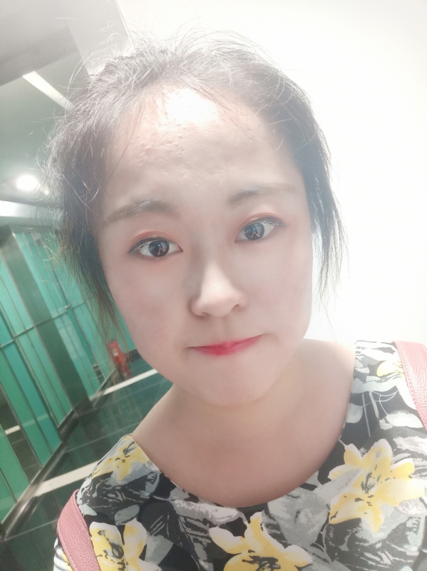 小花伞的第一张照片--宜宾相亲服务中心