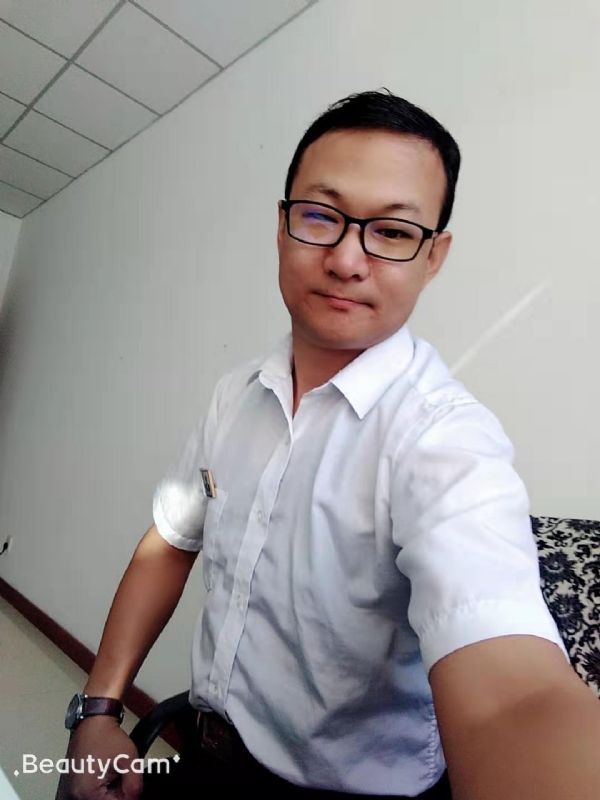 小飞的第一张照片--宜宾相亲服务中心