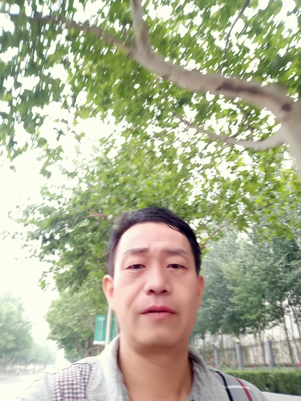 阳光的第一张照片--宜宾相亲服务中心