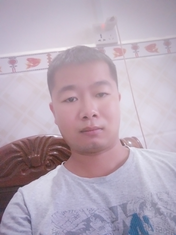 心雨的第一张照片--宜宾相亲服务中心