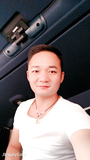平凡的第一张照片--宜宾相亲服务中心