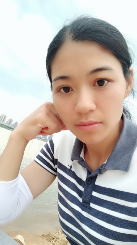 梅子的第一张照片--宜宾相亲服务中心