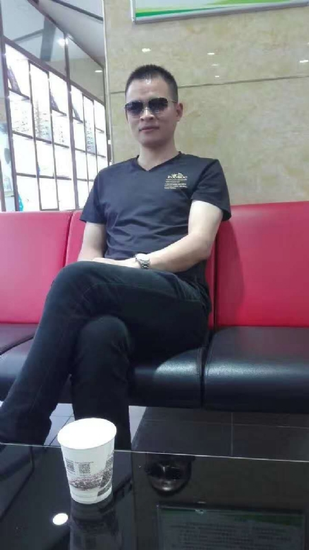珍惜的第一张照片--宜宾相亲服务中心