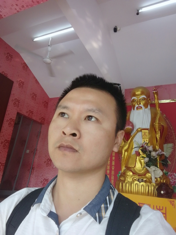 WAR的第一张照片--宜宾相亲服务中心