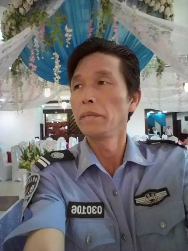 卧窗听雨的第二张照片--宜宾相亲服务中心