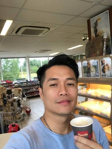 短歌的第一张照片--宜宾相亲服务中心