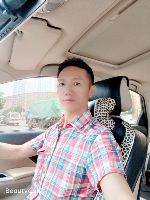 东方的第一张照片--宜宾相亲服务中心