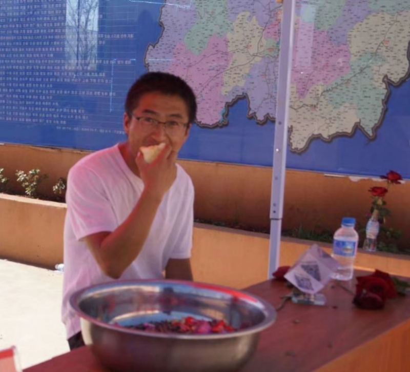 寻水的第一张照片--宜宾相亲服务中心