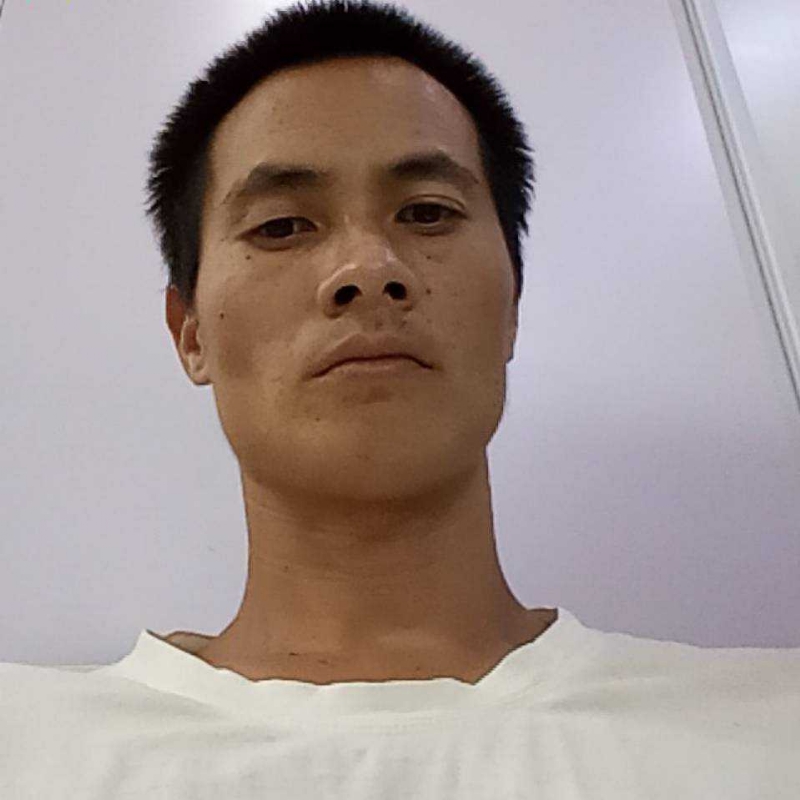 孤独的第一张照片--宜宾相亲服务中心