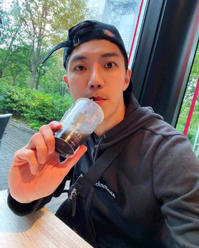 苏天奇的第一张照片--宜宾相亲服务中心