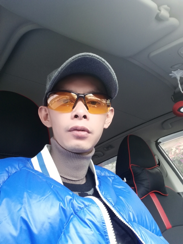 愿得一人心的第一张照片--宜宾相亲服务中心