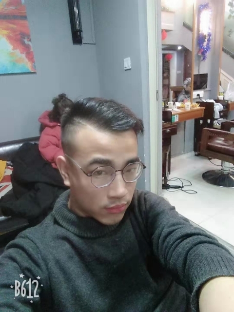 土豆的忧伤的第一张照片--宜宾相亲服务中心