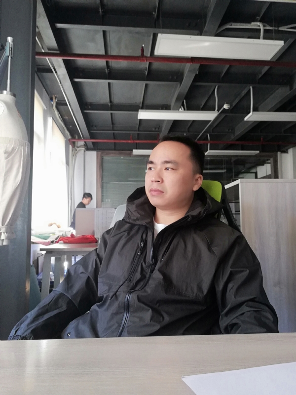 左眼皮跳跳的第一张照片--宜宾相亲服务中心