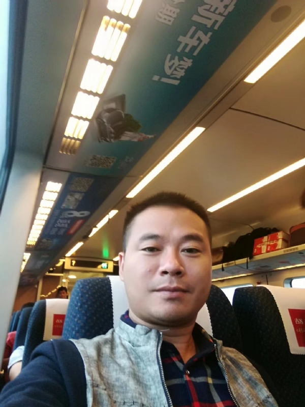 等爱的人的第一张照片--宜宾相亲服务中心