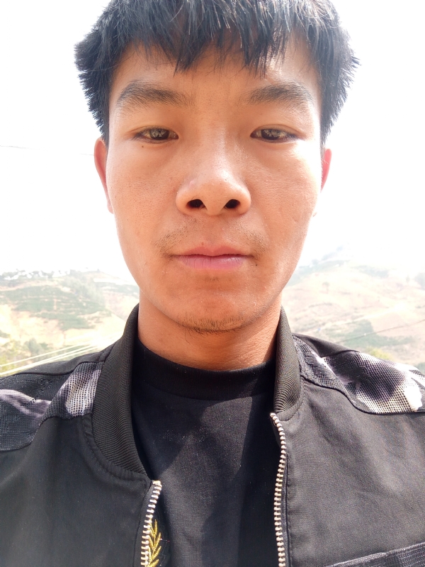 唐伟的第一张照片--宜宾相亲服务中心