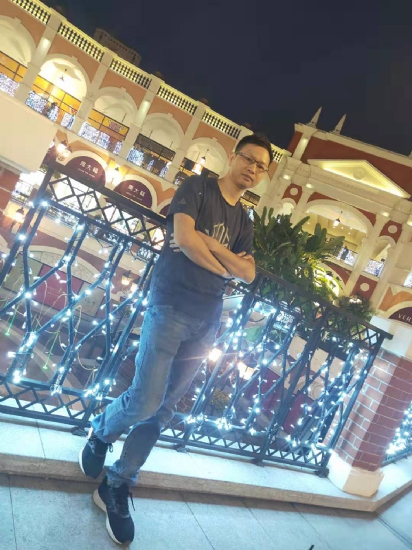 落单恋人的第一张照片--宜宾相亲服务中心