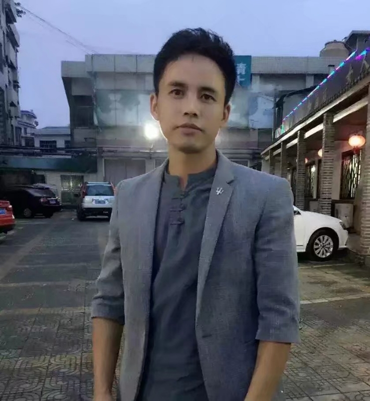 华谢的第一张照片--宜宾相亲服务中心