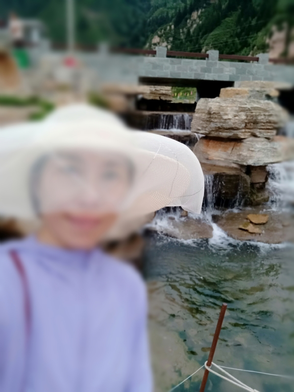 沥秋的第一张照片--宜宾相亲服务中心