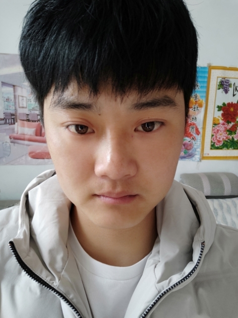 偏丶执的第二张照片--宜宾相亲服务中心