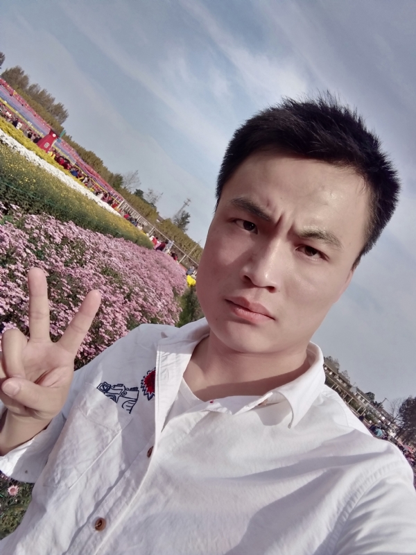 心碎无痕的第二张照片--宜宾相亲服务中心
